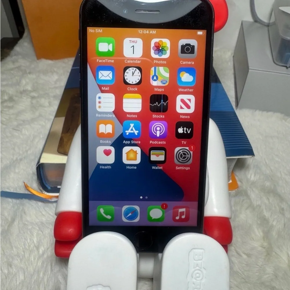 Apple iphone 8 64 gb. AT&T Only